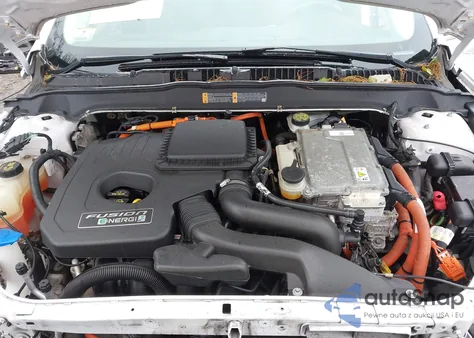 2014 Ford Fusion Energi Titanium z USA, uszkodzony, nr VIN 3FA6P0SU0ER263978